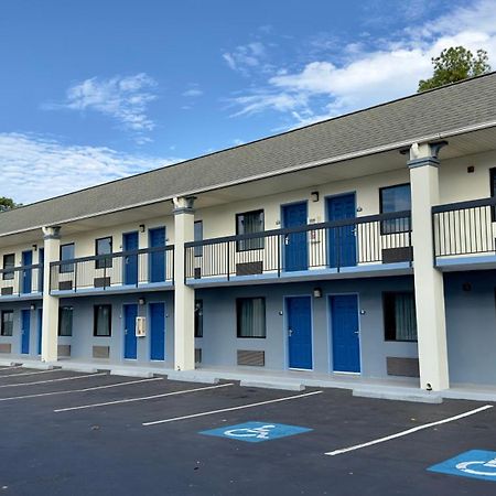 Days Inn By Wyndham Lexington-Columbia Exteriér fotografie