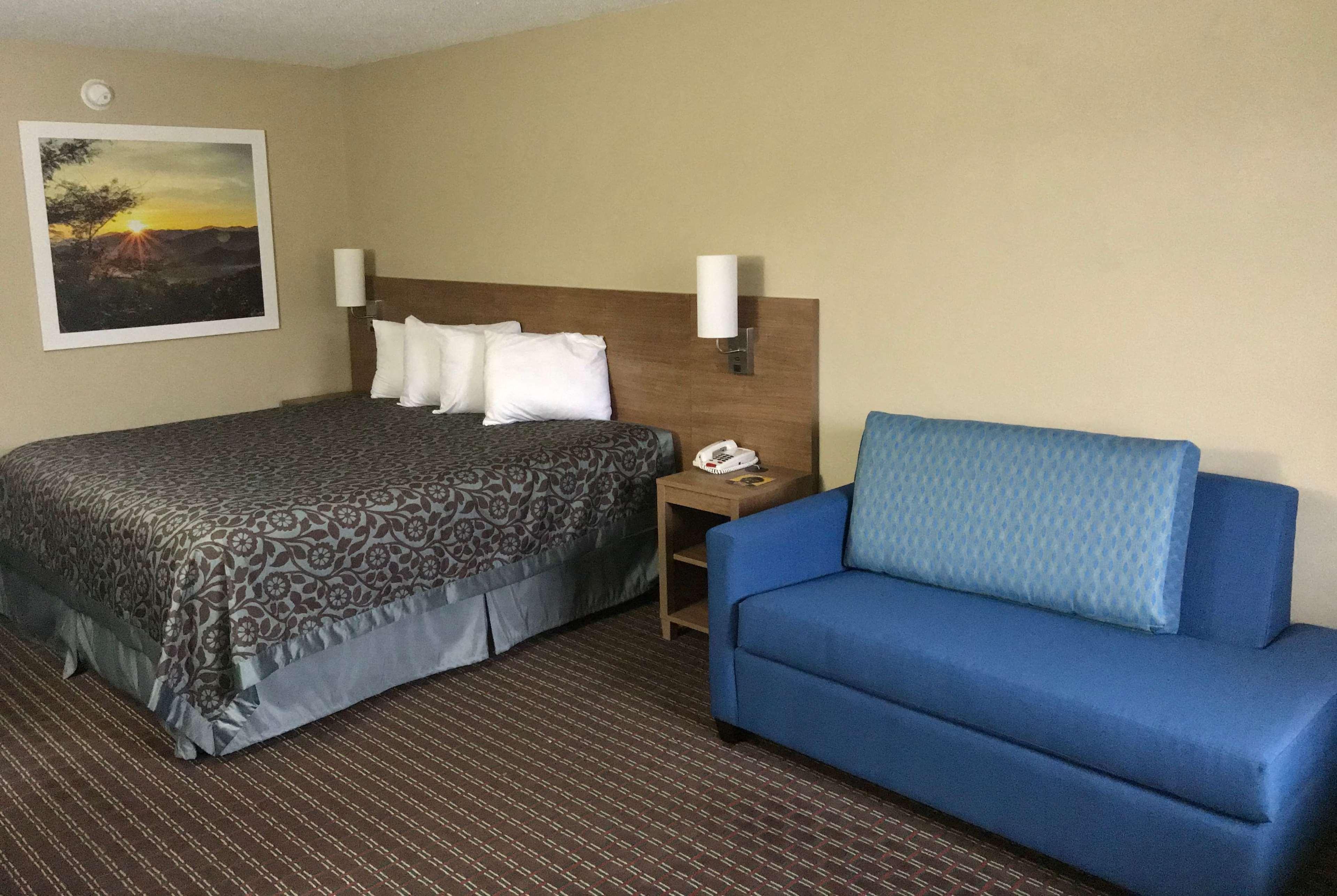 Days Inn By Wyndham Lexington-Columbia Exteriér fotografie